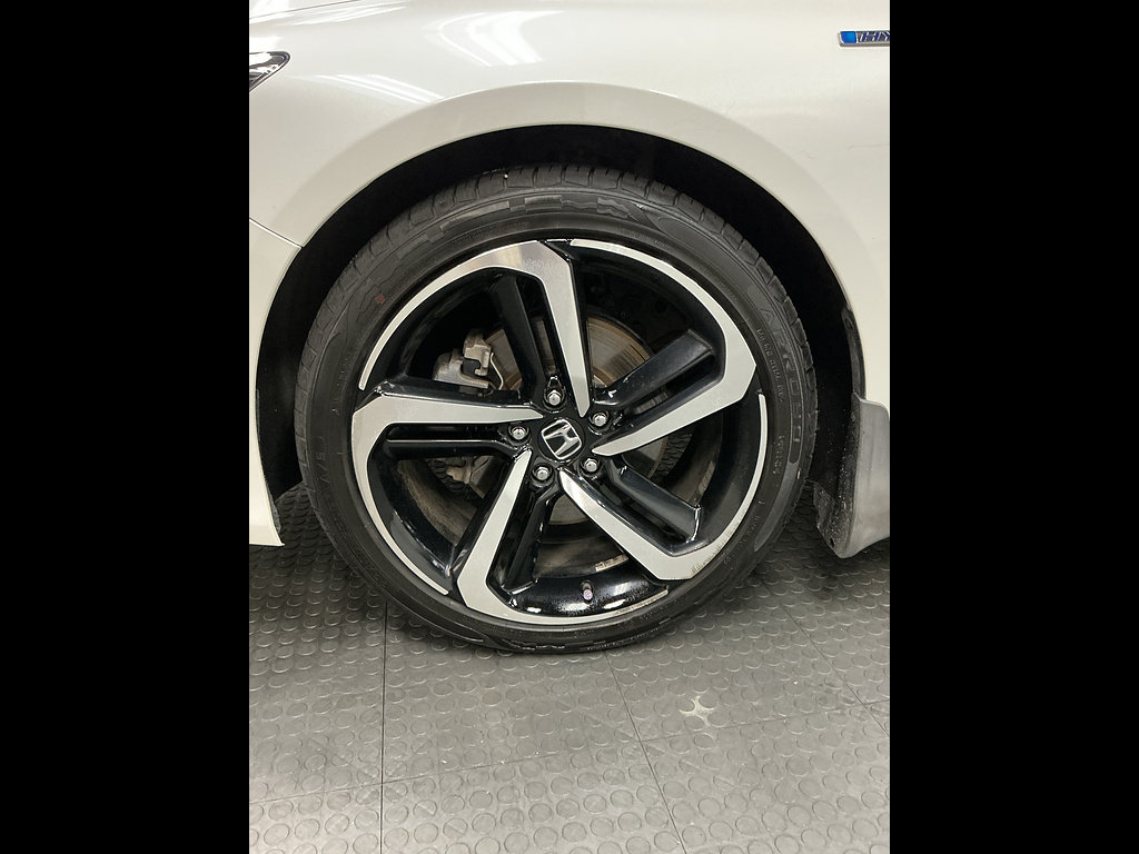 Used 2019 Honda Accord Touring image 35