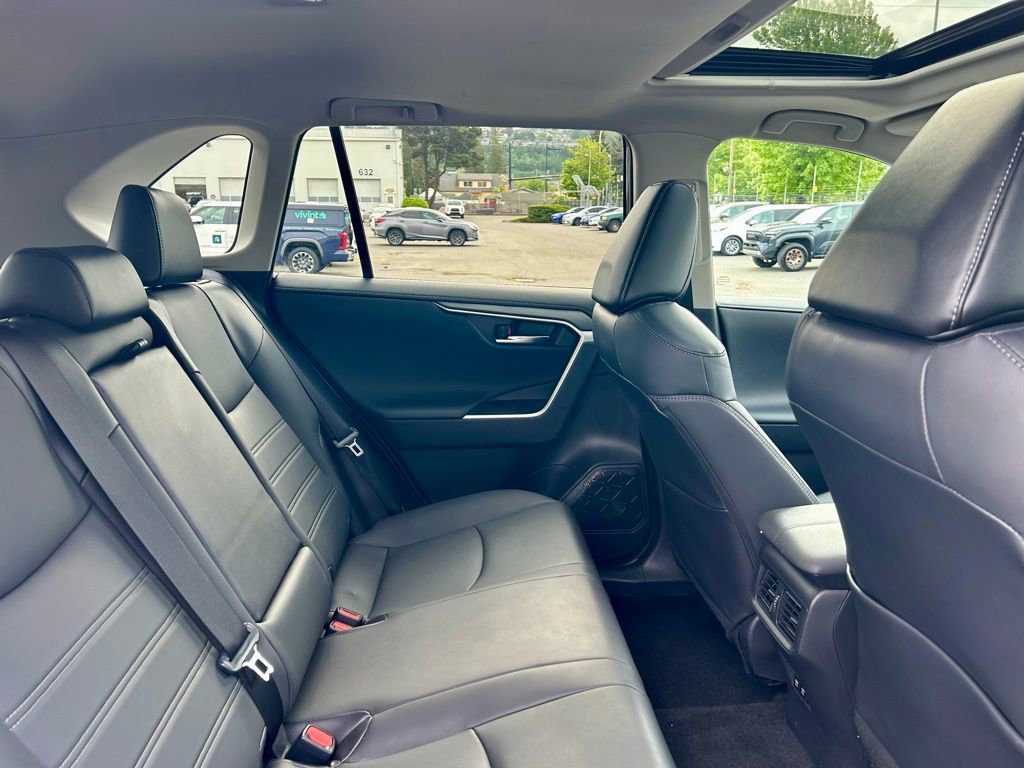 Used 2021 Toyota RAV4 Limited AWD/4WD image 14