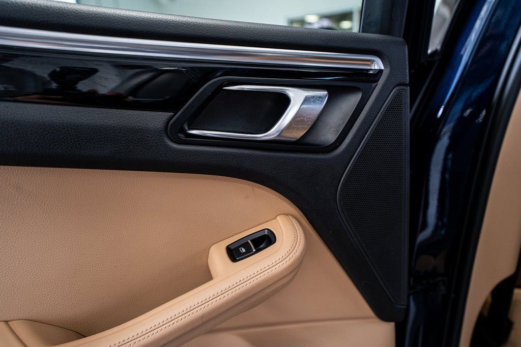 Used 2021 Porsche Macan S image 53