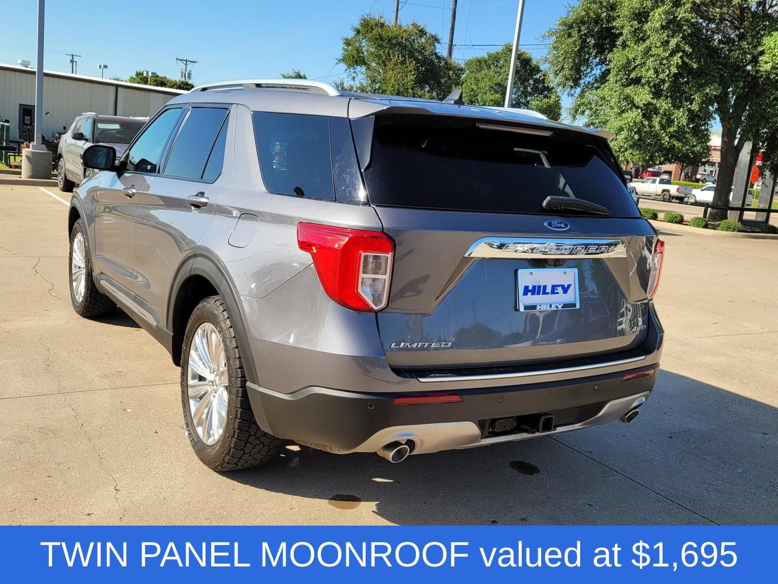 Used 2022 Ford Explorer Limited w/ Equipment Group 301A AWD/4WD video 3