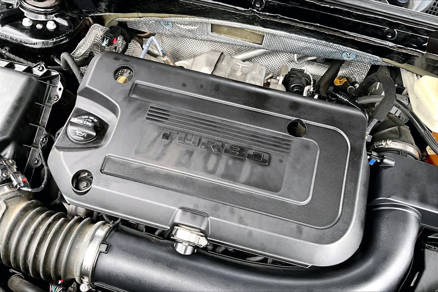 Used 2022 Buick Envision Essence w/ Sport Touring Package FWD image 33