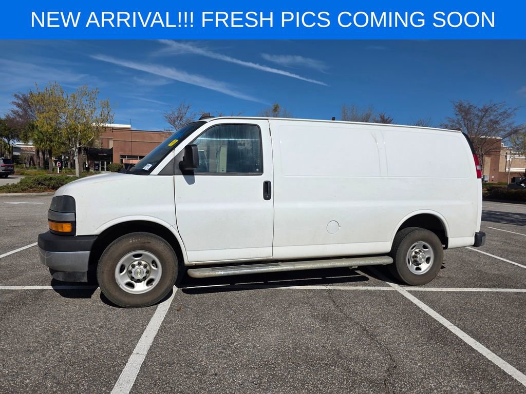 Used 2024 Chevrolet Express 2500 w/ Driver Convenience Package image 3