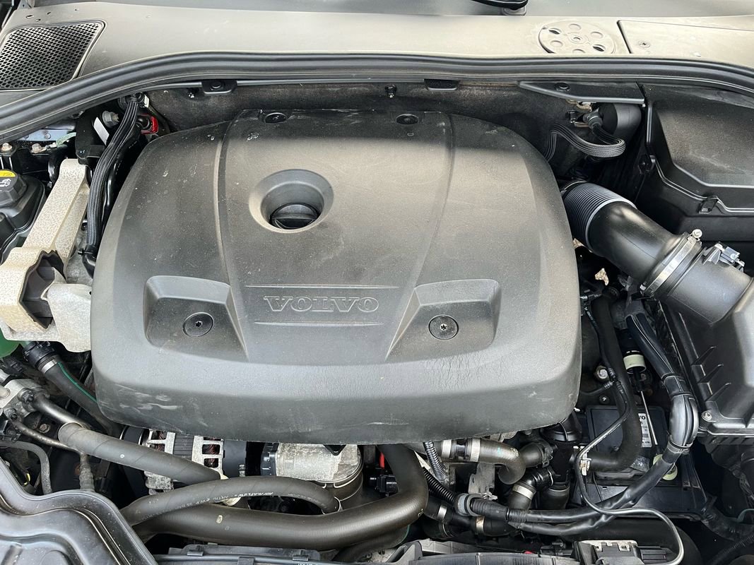 Used 2017 Volvo V60 T5 Premier w/ Convenience Package image 26