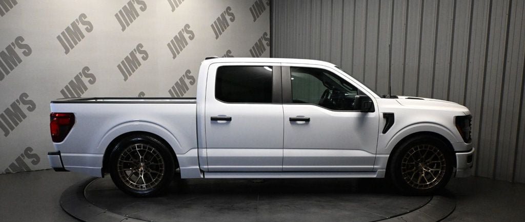 Used 2026 Ford F150 STX w/ F-150 LOBO Package AWD/4WD image 4