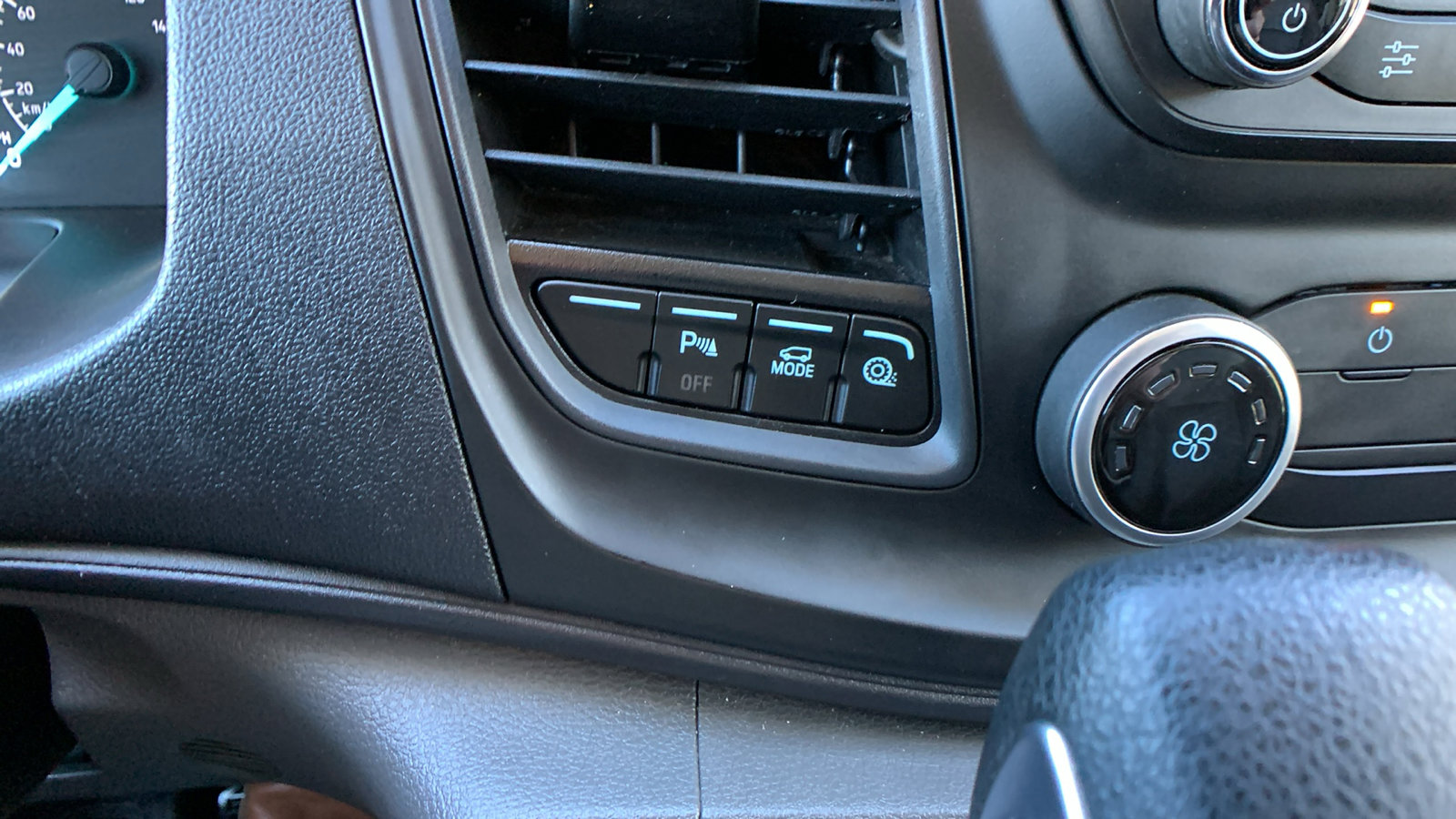 Used 2023 Ford Transit 250 Medium Roof AWD w/ Load Area Protection Package image 16