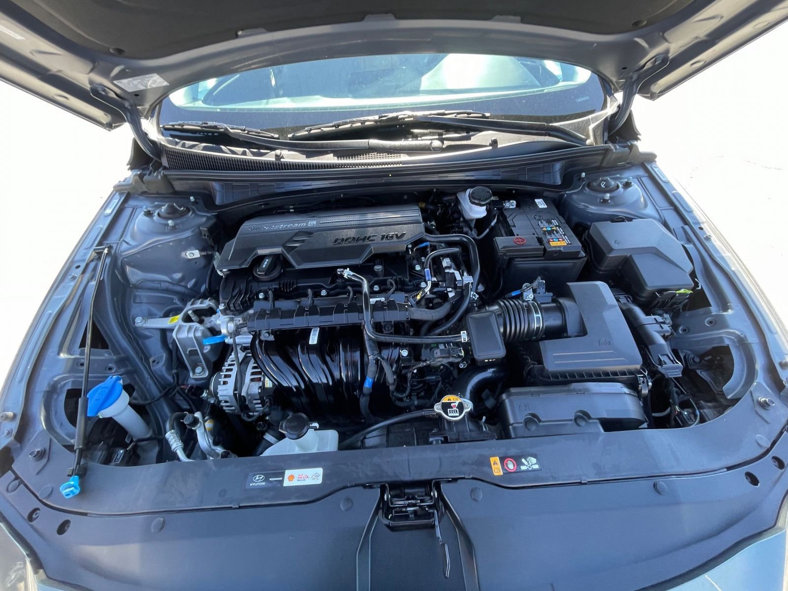 Used 2025 Hyundai Elantra Limited image 35