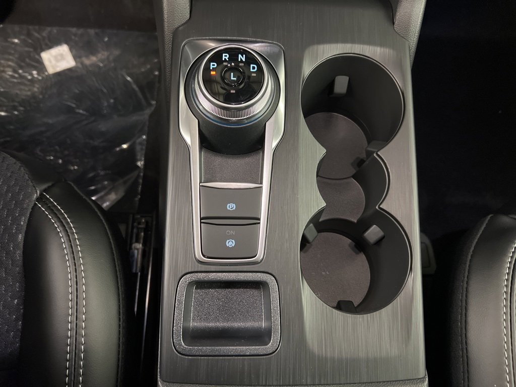 New 2025 Ford Escape SE image 16