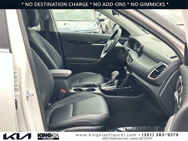 Used 2025 Kia Seltos EX w/ EX Sunroof Package image 16