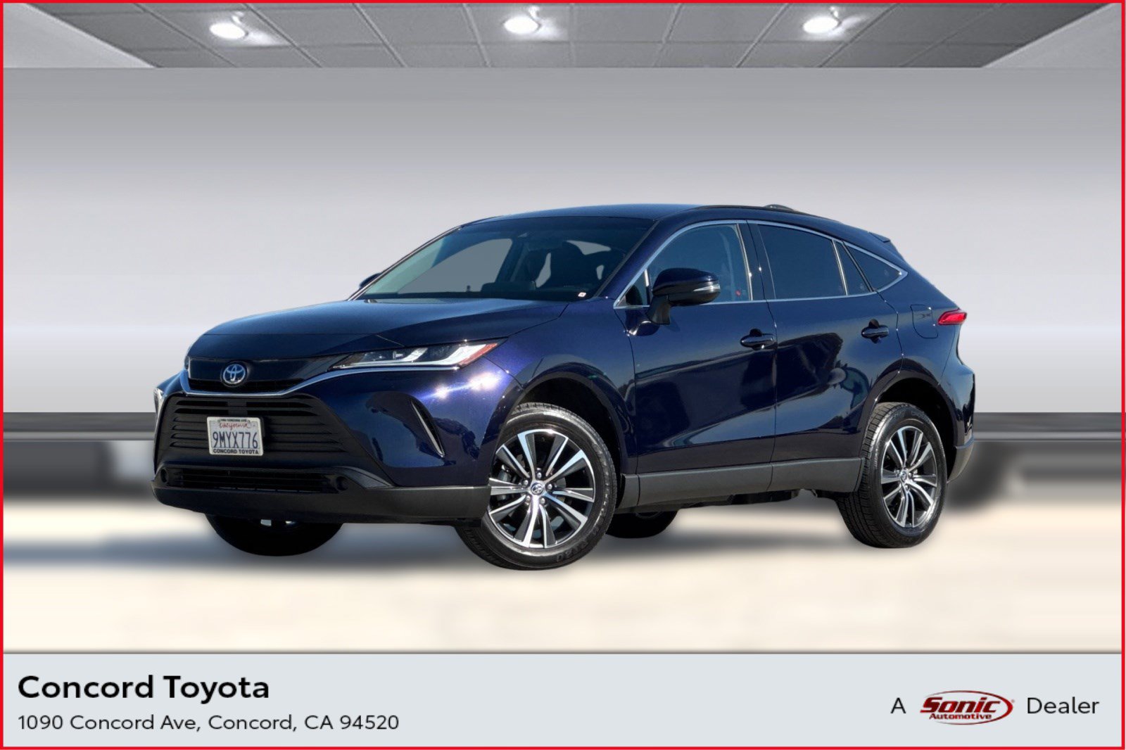 Used 2024 Toyota Venza LE AWD/4WD image 1