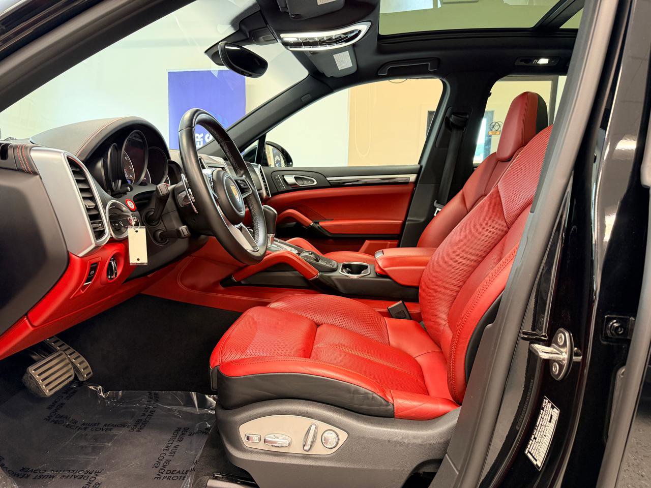 Used 2016 Porsche Cayenne S AWD/4WD image 18
