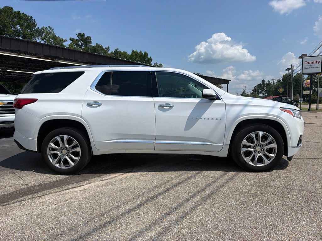 Used 2020 Chevrolet Traverse Premier FWD image 4