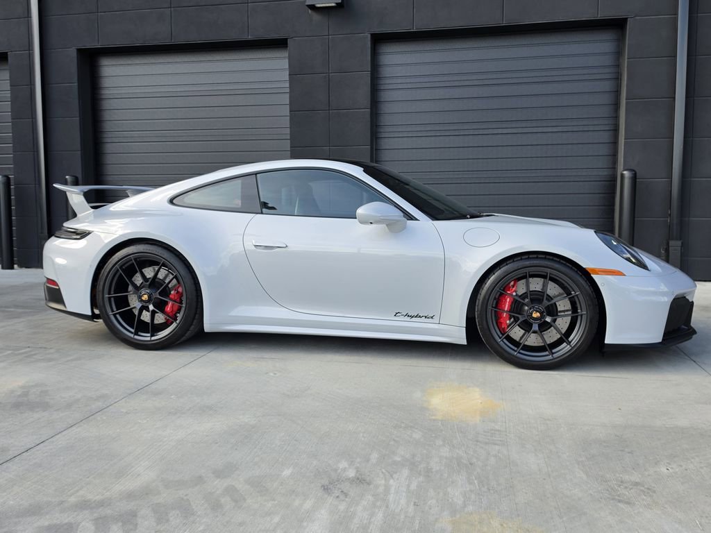 Certified 2025 Porsche 911 Carrera 4 GTS image 7