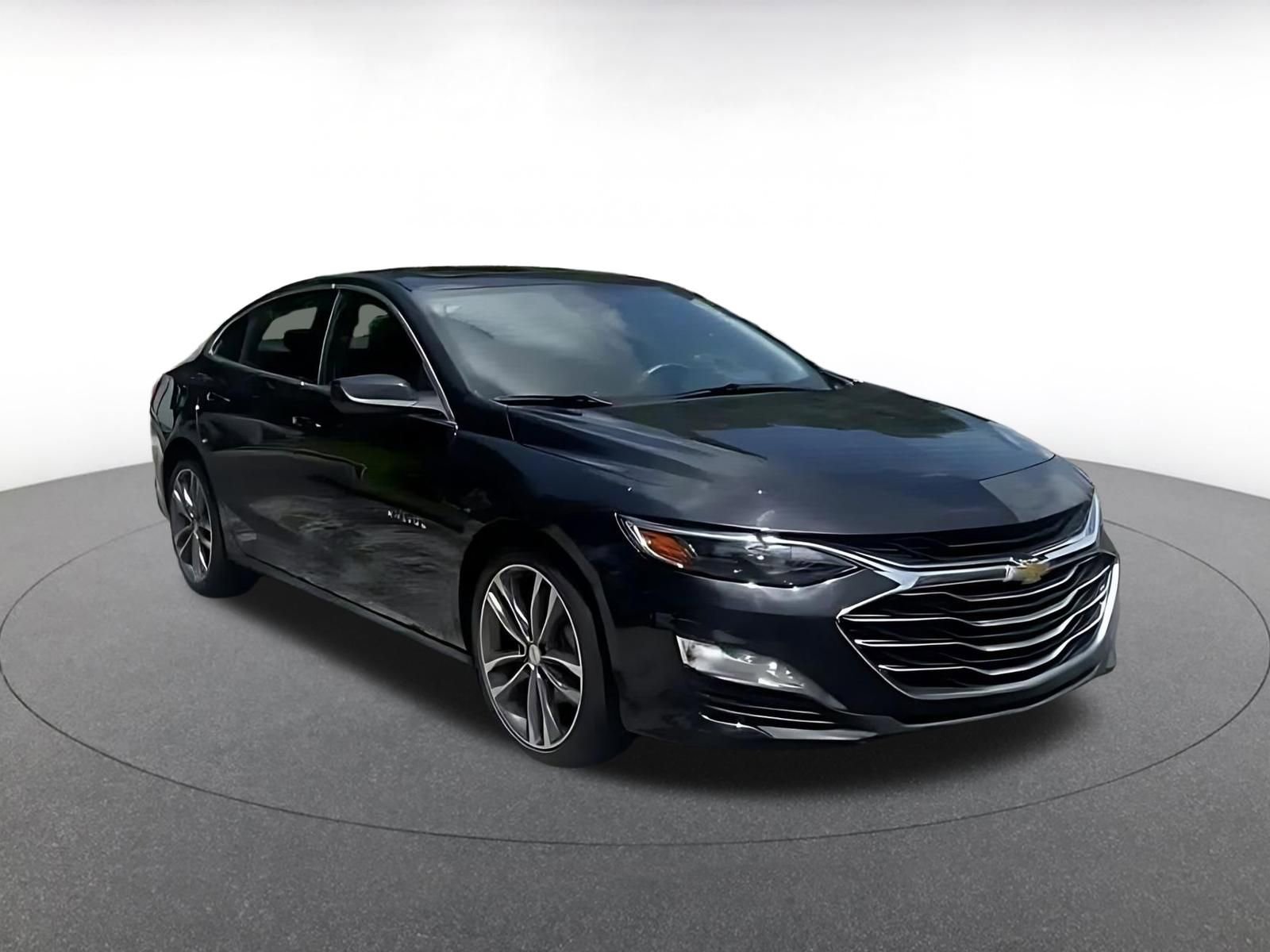 Used 2023 Chevrolet Malibu LT w/ Driver Confidence Package image 2