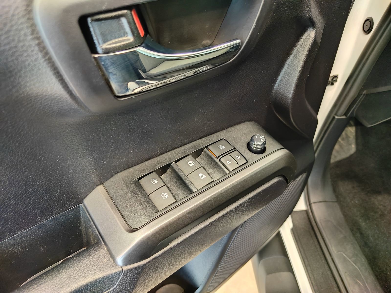 Used 2020 Toyota Tacoma TRD Sport w/ Exterior Package image 10