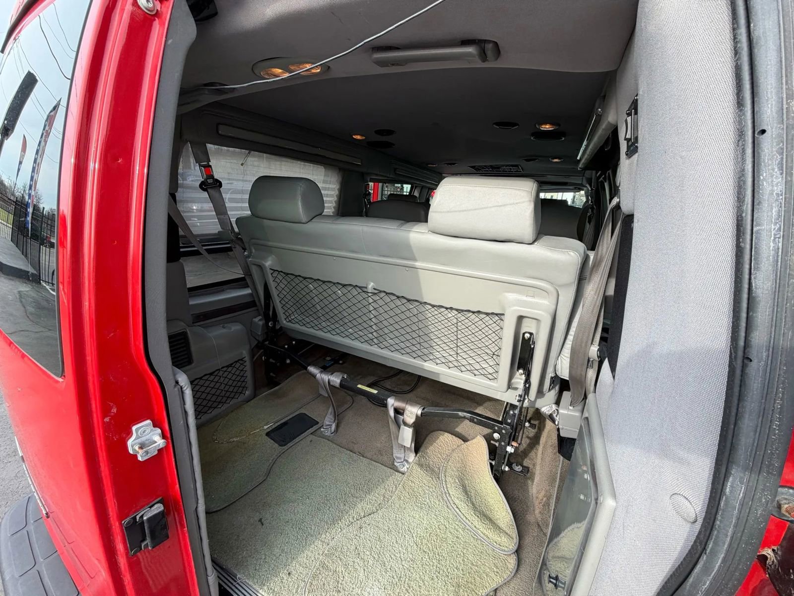 Used 2010 Chevrolet Express 1500 w/ Power Package image 23