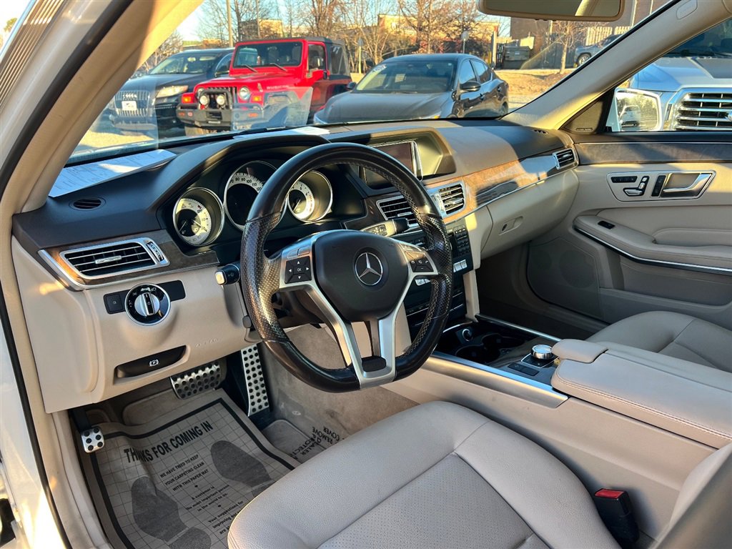 Used 2015 Mercedes-Benz E 350 4MATIC Sedan image 13