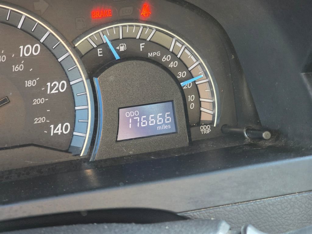 Used 2013 Toyota Camry SE image 27