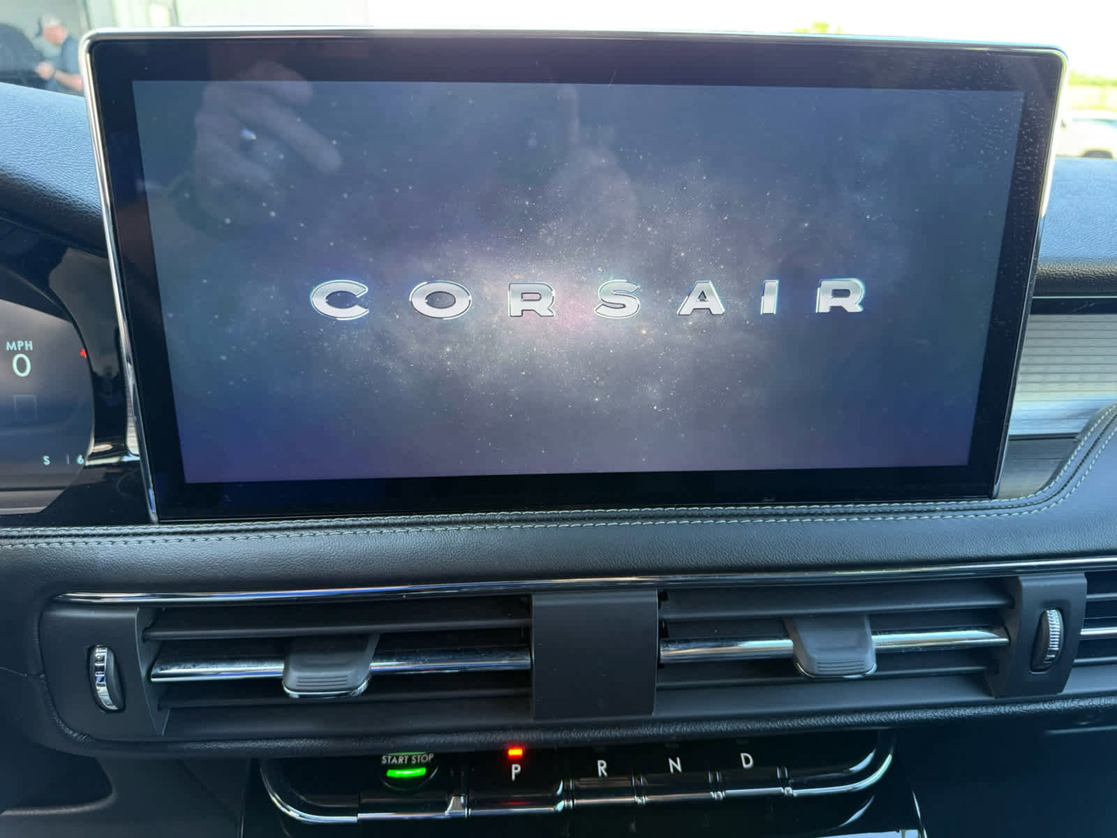 Used 2025 Lincoln Corsair AWD image 14