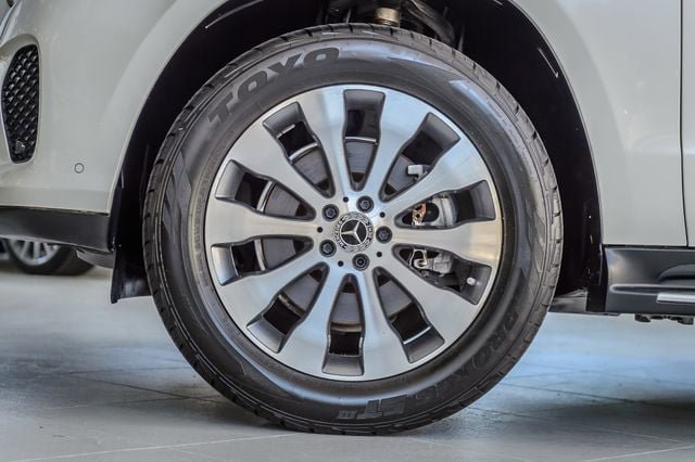 Used 2018 Mercedes-Benz GLS 450 4MATIC w/ Premium Package image 13