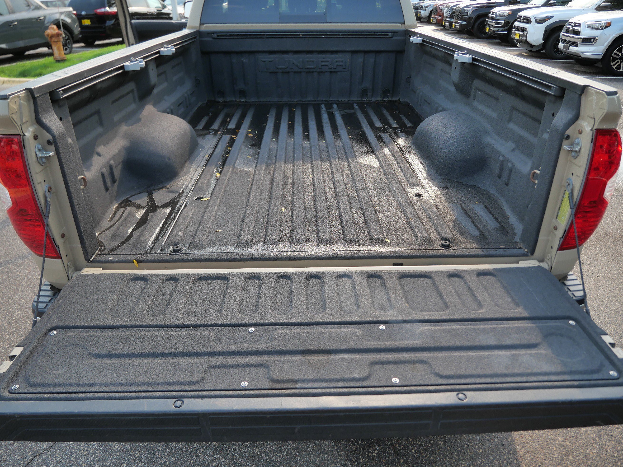 Used 2017 Toyota Tundra SR5 w/ TRD Off Road Package AWD/4WD image 18
