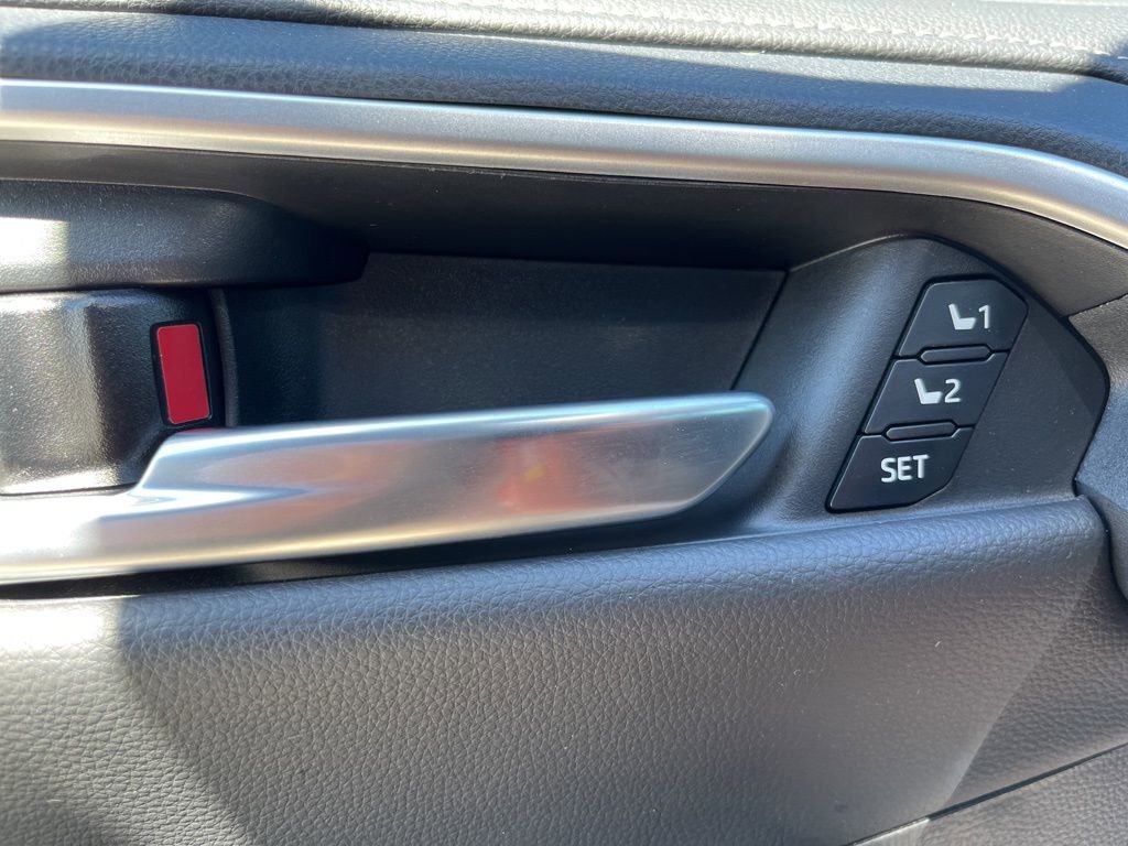 Used 2024 Toyota RAV4 Limited image 12