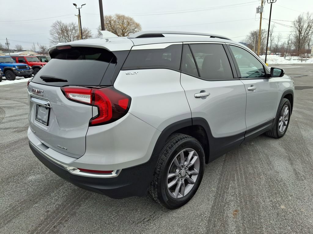 Used 2022 GMC Terrain SLT image 7