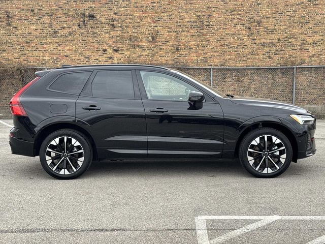 Used 2026 Volvo XC60 B5 Plus w/ Climate Package image 4