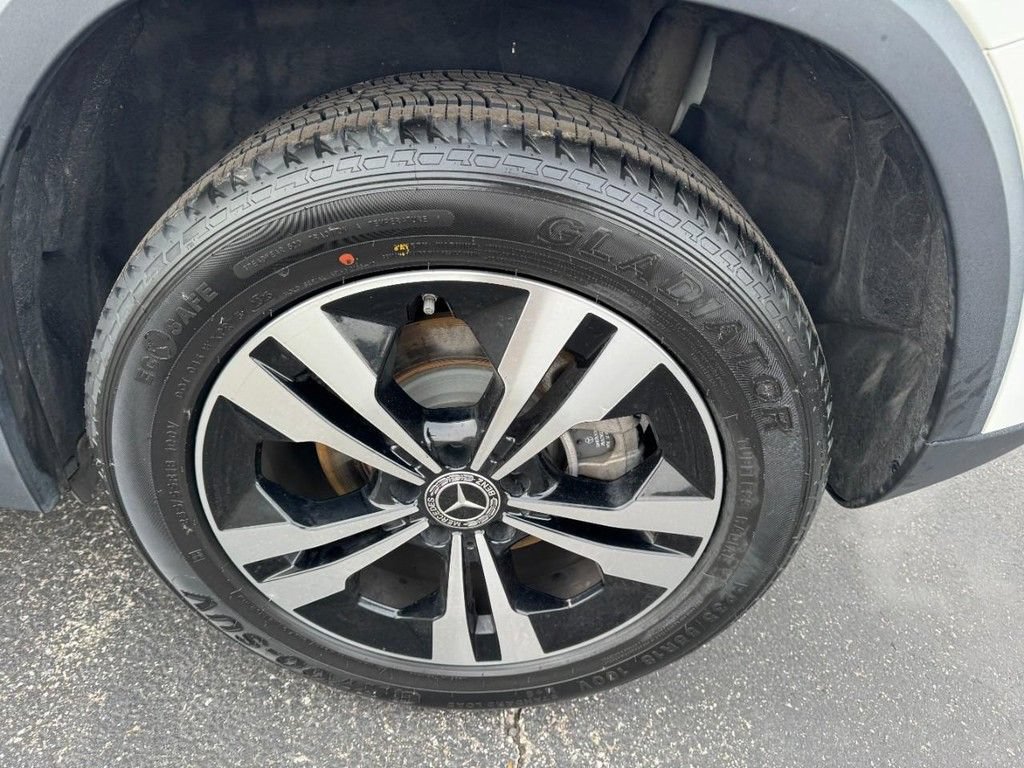 Used 2025 Mercedes-Benz GLA 250 4MATIC image 7