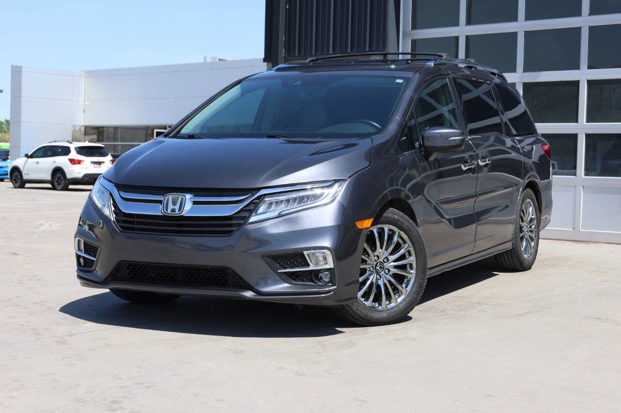Used 2019 Honda Odyssey Elite image 3