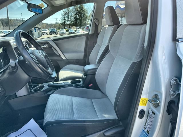Used 2016 Toyota RAV4 XLE image 15