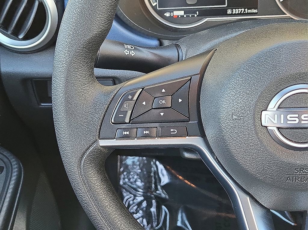 Used 2025 Nissan Versa SV image 18