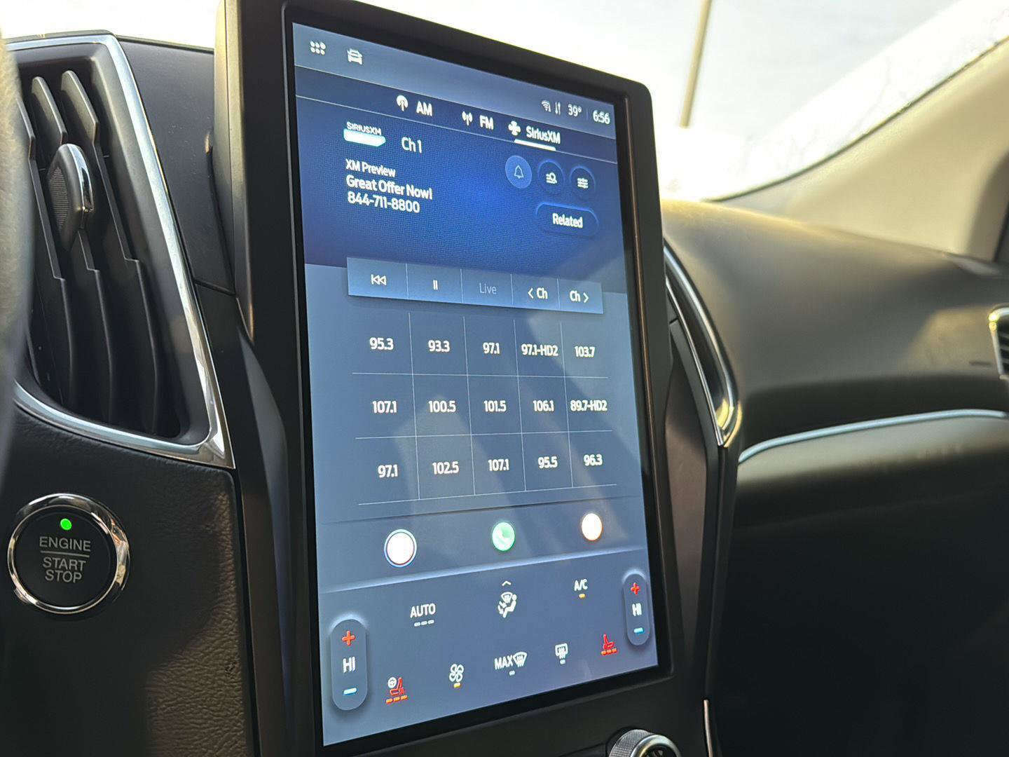 Used 2022 Ford Edge Titanium image 21