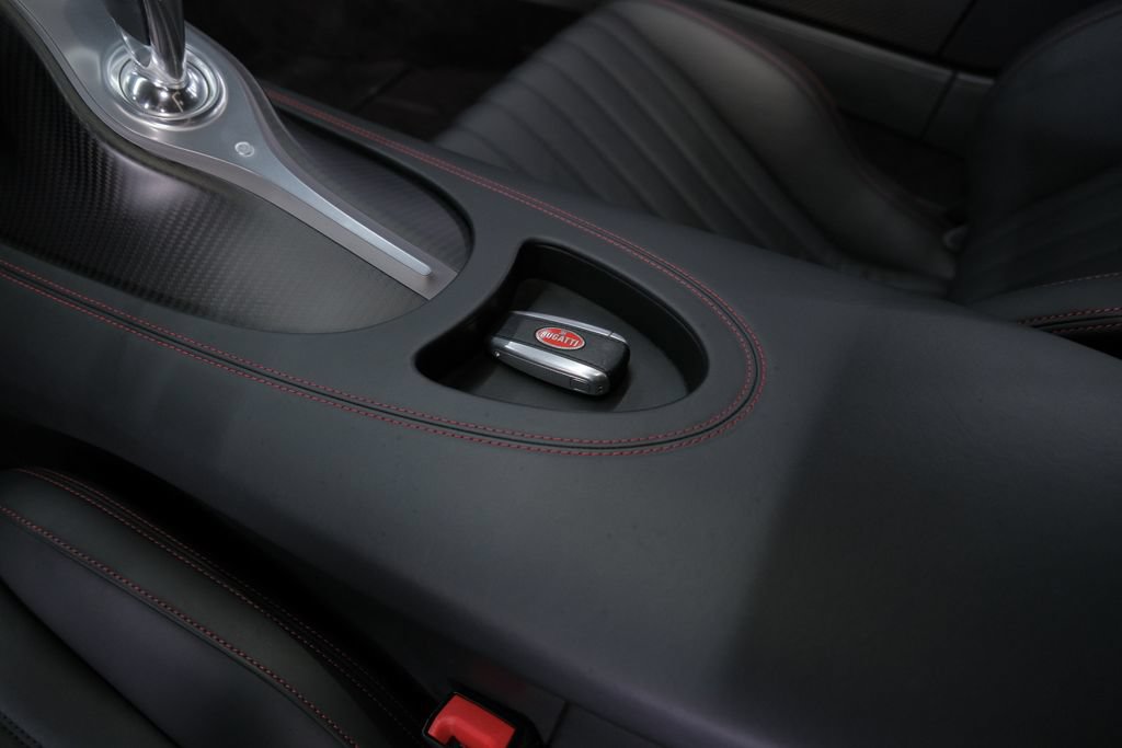 Used 2018 Bugatti Chiron AWD/4WD image 16