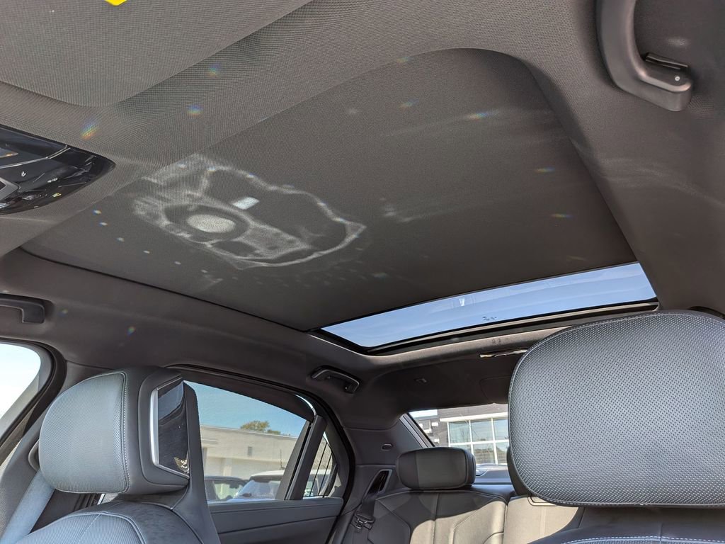 Used 2024 BMW 740i xDrive image 13