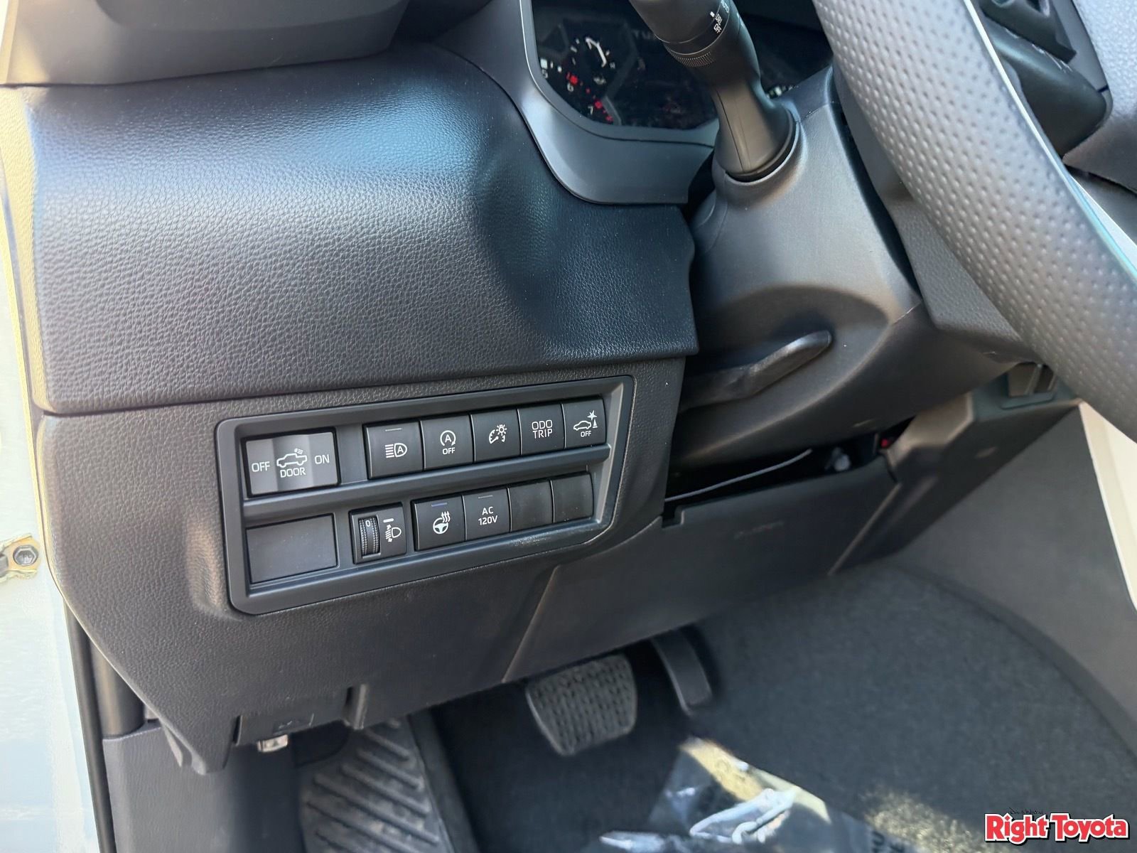 New 2026 Toyota Tundra SR5 AWD/4WD image 19