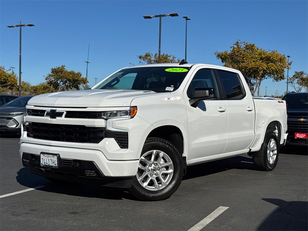 Used 2025 Chevrolet Silverado 1500 RST image 2