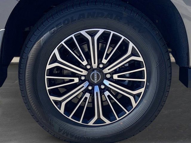 New 2026 Nissan Armada SL w/ Captain's Chari Seat Package AWD/4WD image 6