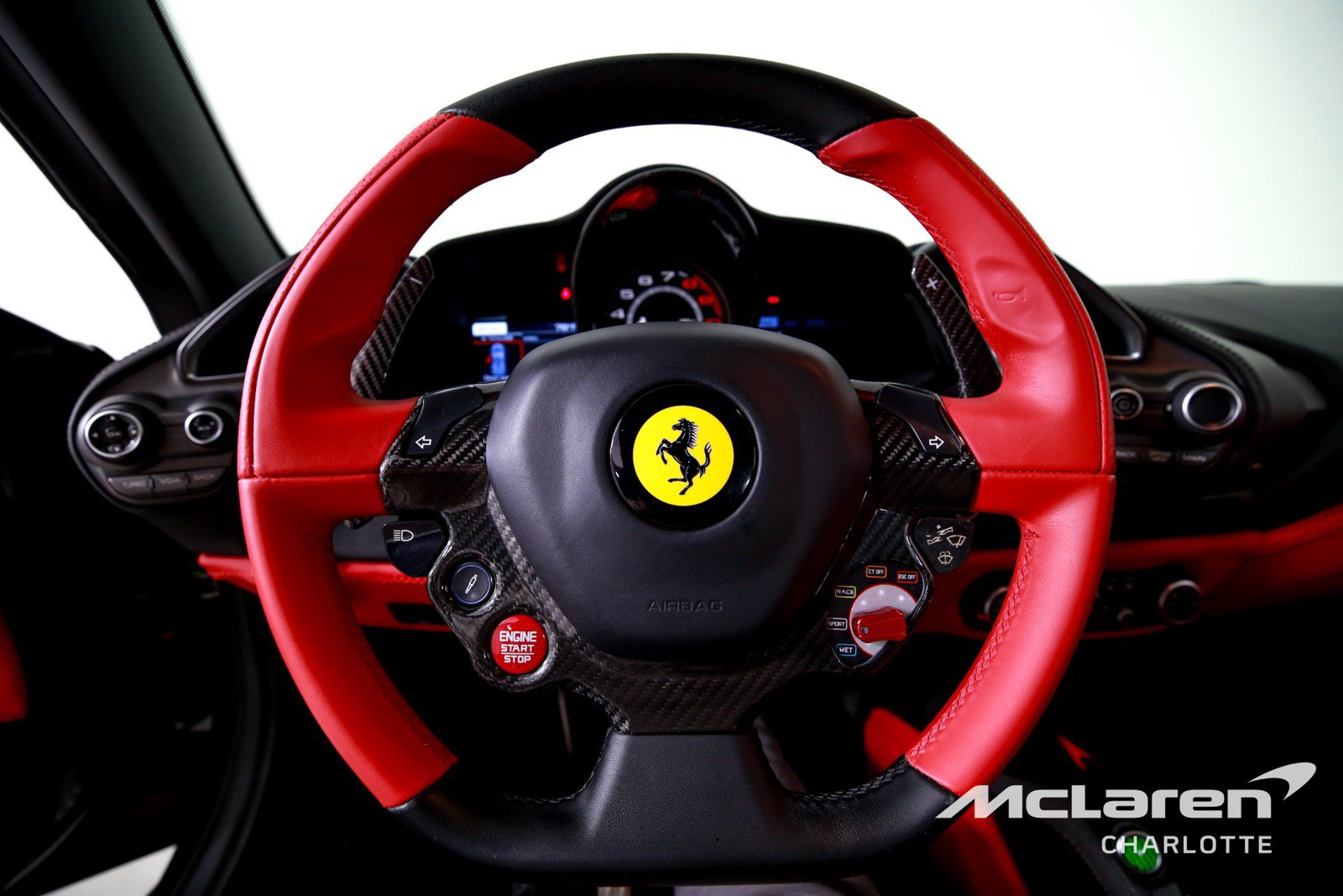 Used 2018 Ferrari 488 GTB RWD image 14