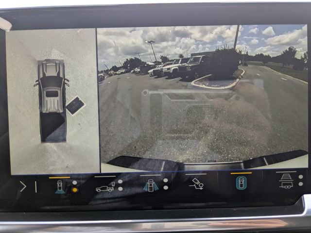 Used 2025 Chevrolet Silverado 3500 LT w/ Safety Package AWD/4WD image 18