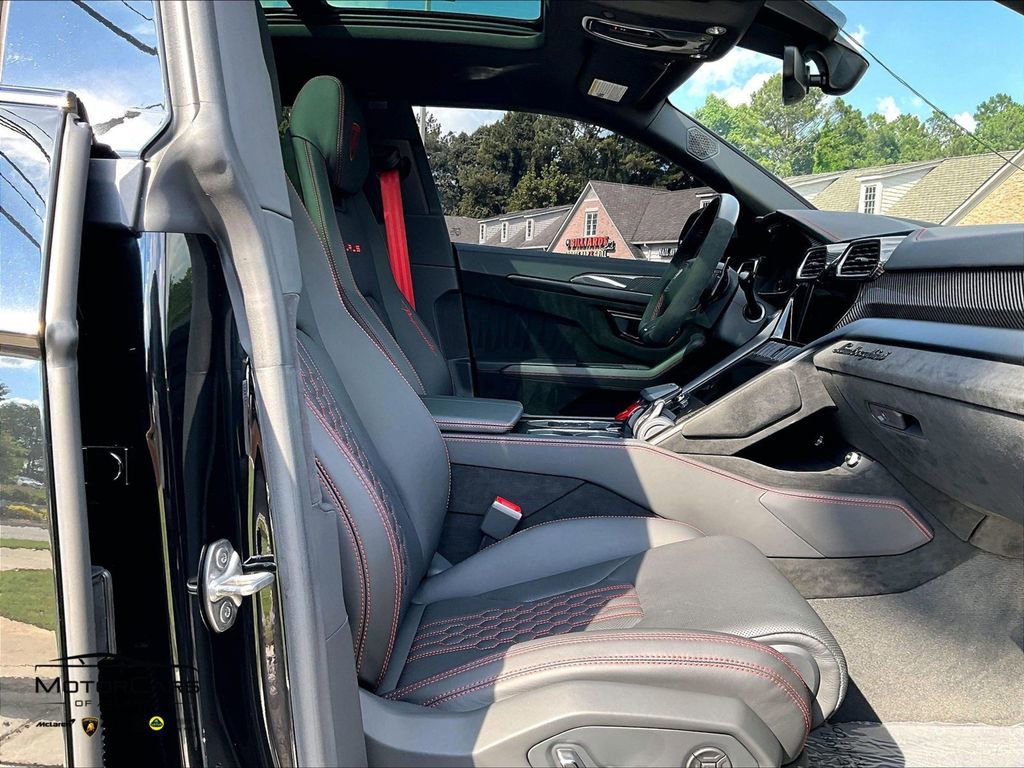 Used 2023 Lamborghini Urus Performante AWD/4WD image 8