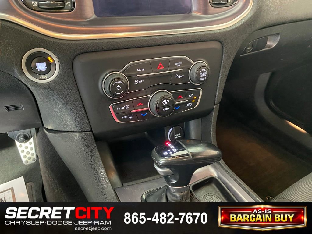 Used 2018 Dodge Charger SXT Plus w/ Blacktop Package RWD image 21