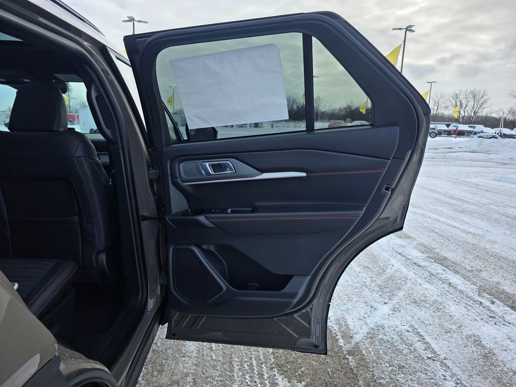 New 2026 Ford Explorer ST-Line w/ ST-Line Street Pack AWD/4WD image 29