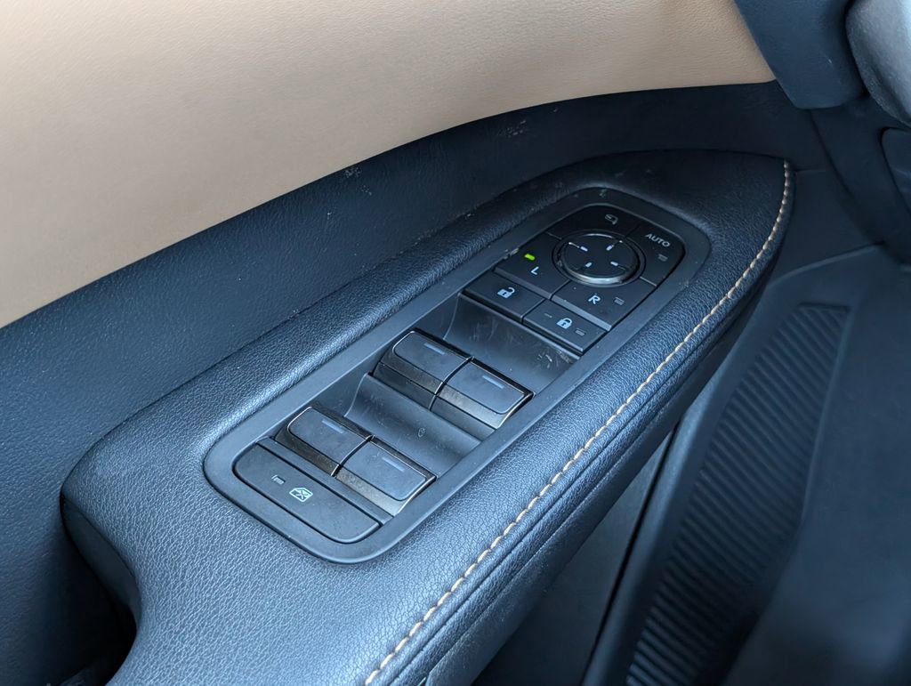 Used 2025 Lexus RX 350 Premium w/ Accessory Package (Z1) FWD image 25