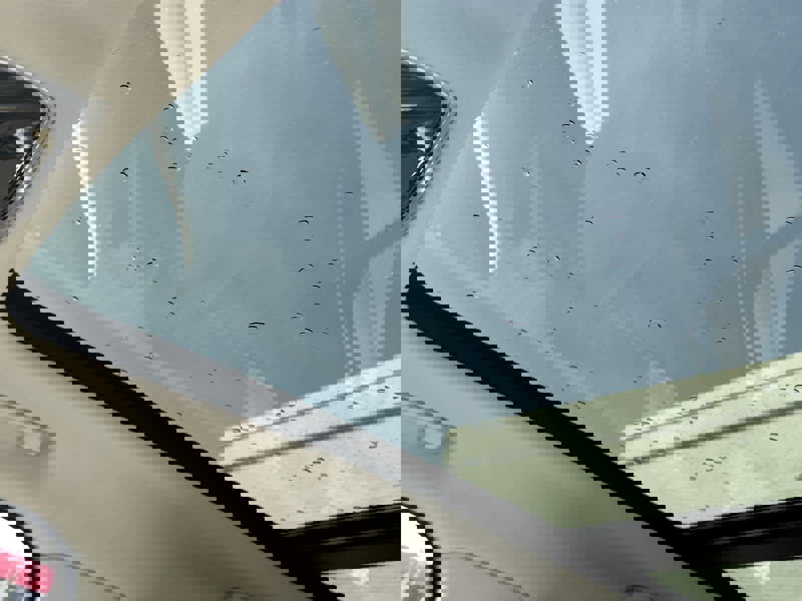 Used 2020 Land Rover Range Rover Velar S image 15