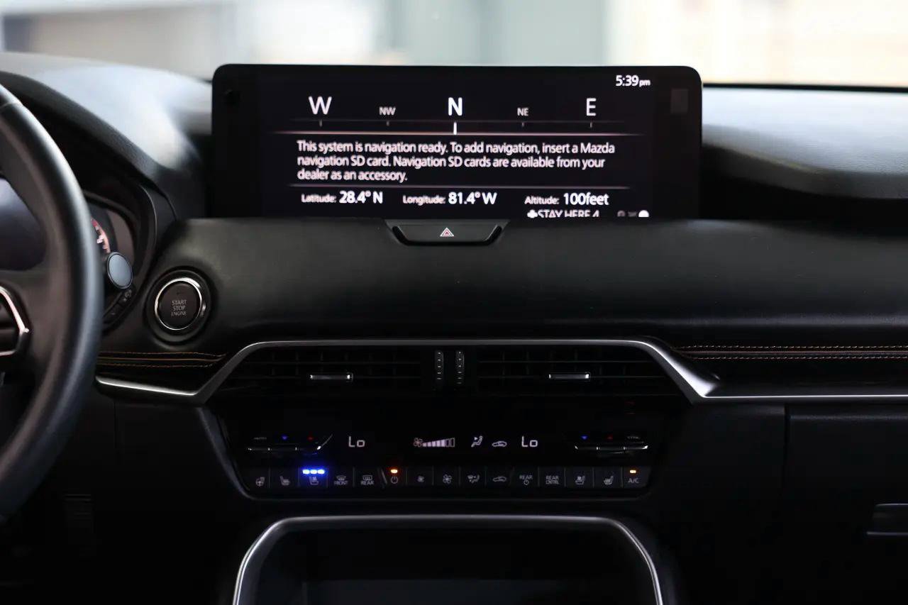 Used 2025 MAZDA CX-70 3.3 Turbo S w/ Premium Package image 35