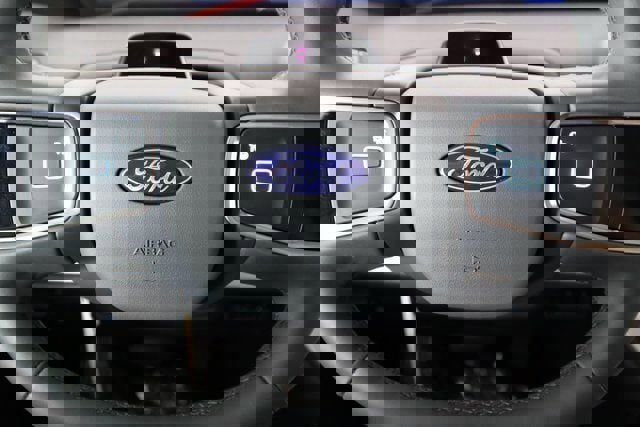 New 2025 Ford Expedition Active image 36