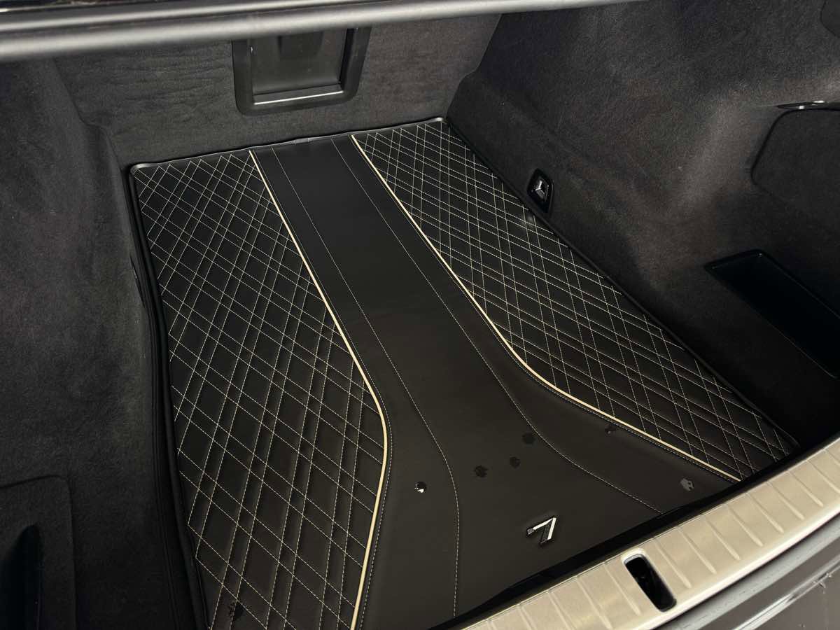 Used 2020 BMW 740i 740i w/ M Sport Package image 31