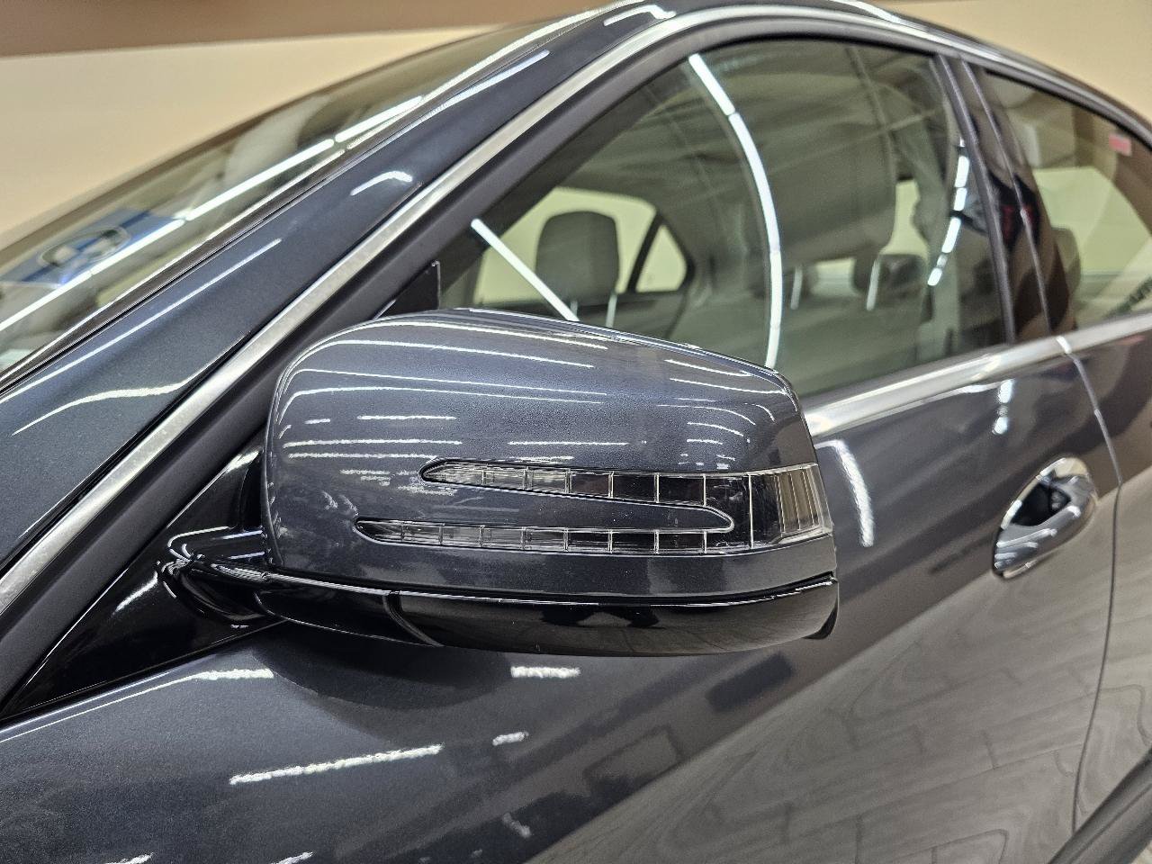Used 2014 Mercedes-Benz E 550 4MATIC Sedan image 11