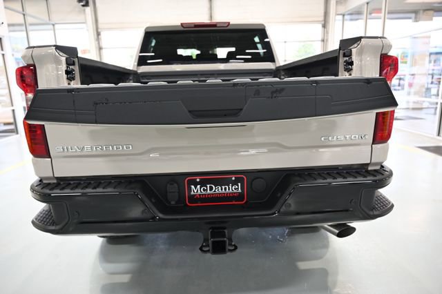 New 2026 Chevrolet Silverado 2500 Custom w/ Custom Value Package AWD/4WD image 7