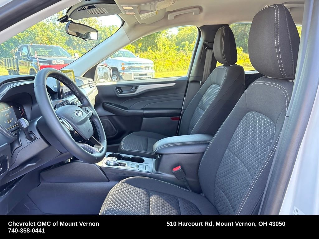 Used 2023 Ford Escape Active image 10